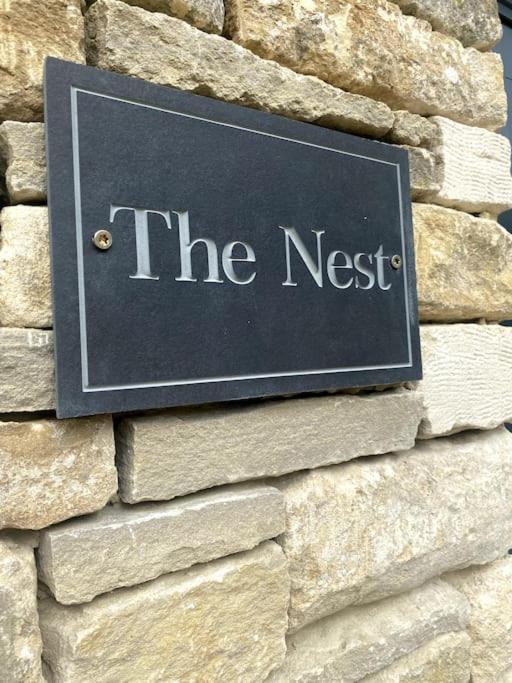 Stylish One Bedroom Cotswold Coach House Tetbury Exterior foto